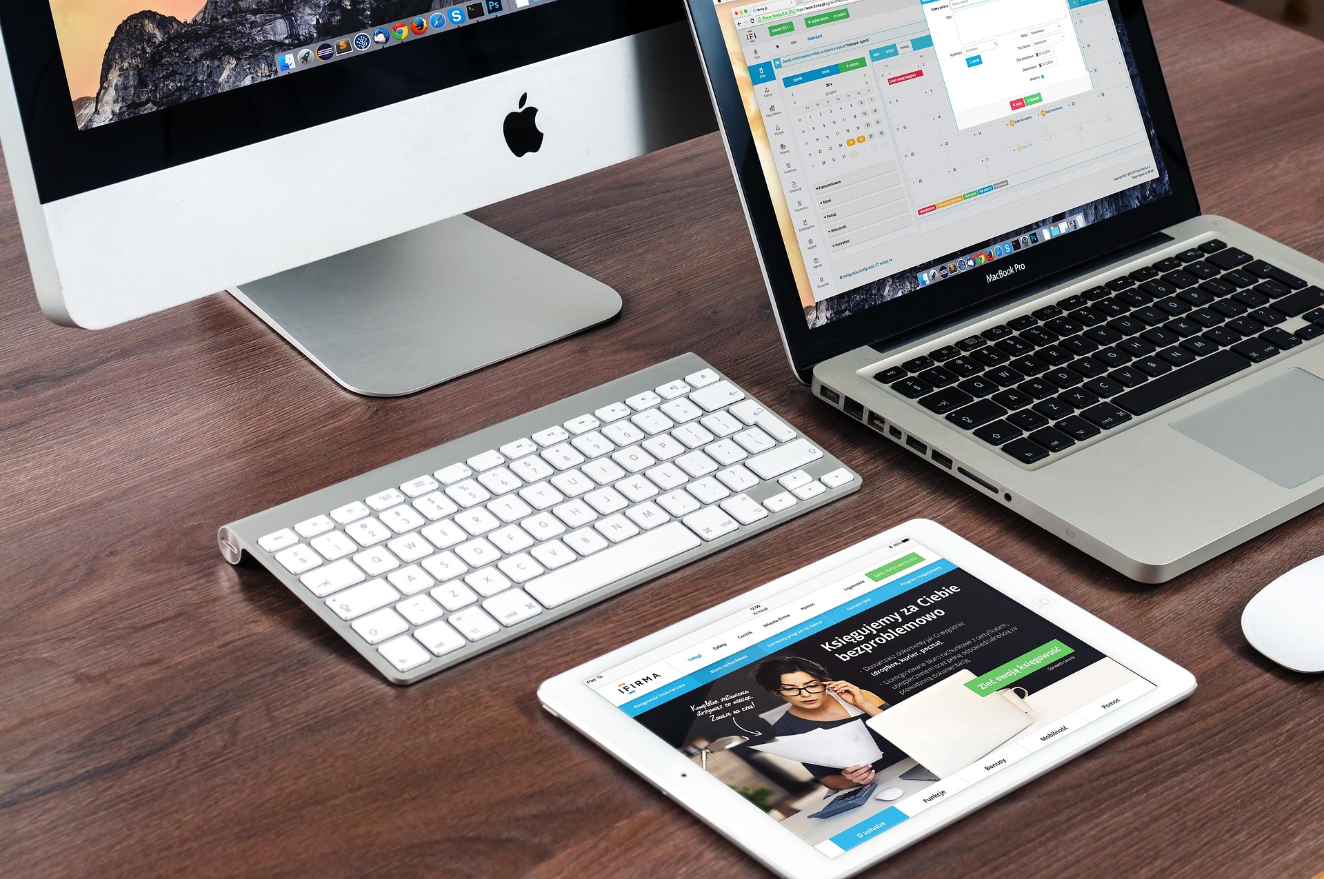 firmbee-macbook-606763_1920.jpg