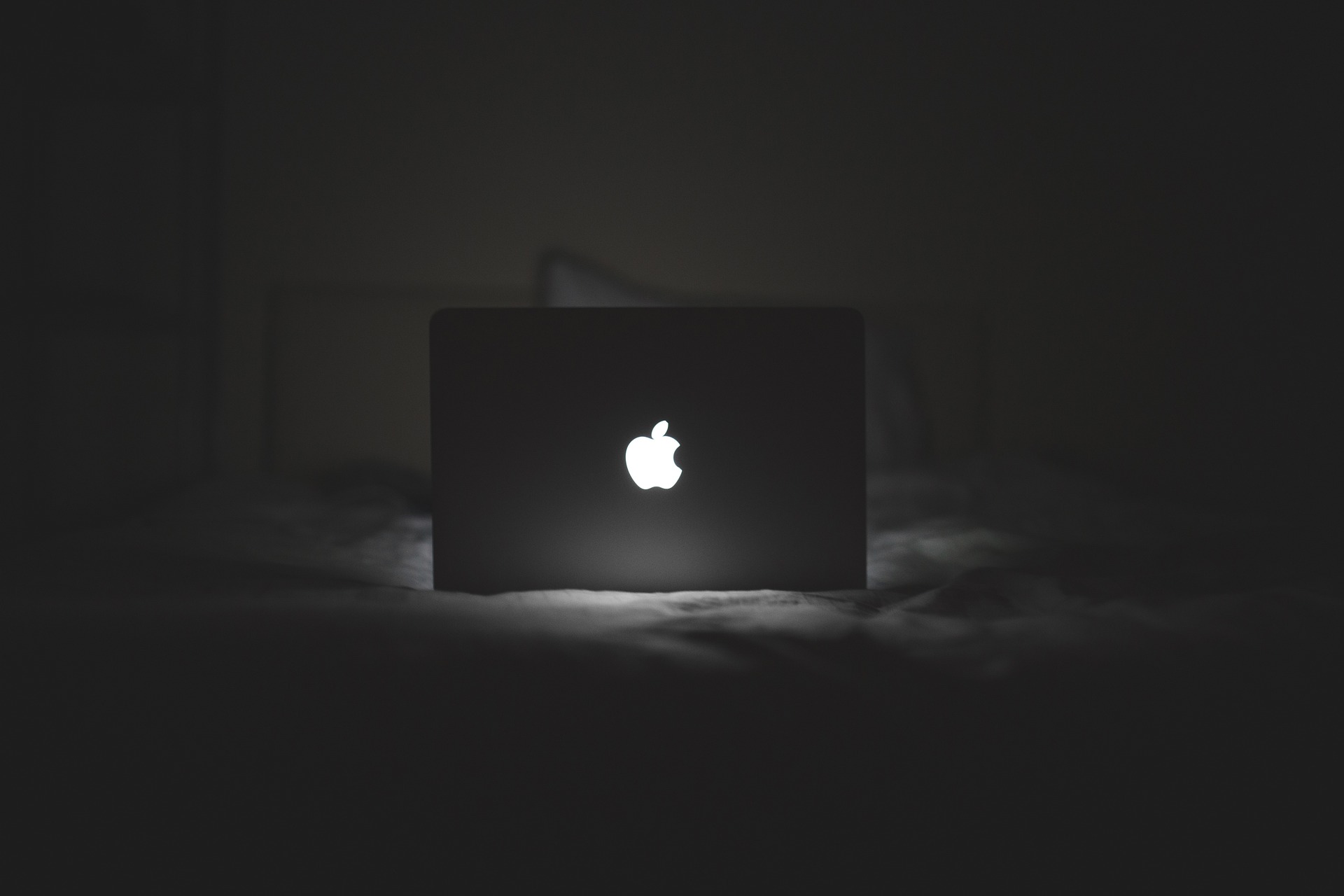stocksnap-macbook-923866_1920.jpg